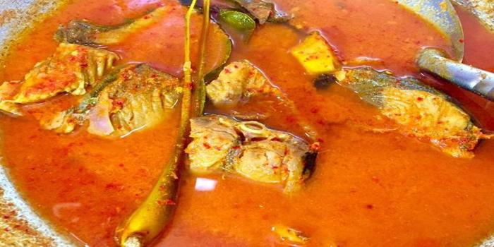 Gulai Asam Padeh Ikan khas Padang Segar, pedas, dan bikin nagih di setiap suapan