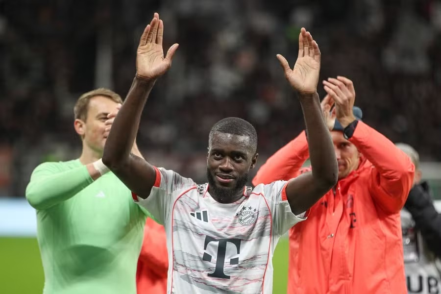 Manchester United dan Liverpool Bersaing Gaet Dayot Upamecano