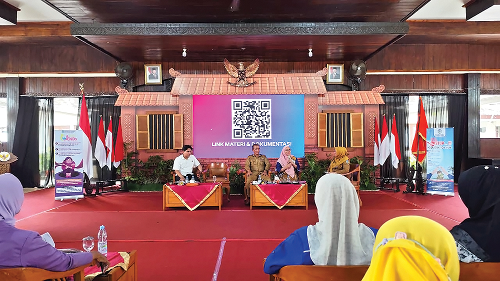 LINDUNGI PEREMPUAN DAN ANAK: Diskusi tentang kekerasan perempuan dan anak di Nganjuk. Total ada 92 kasus kekerasan.