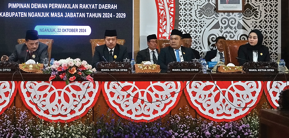 SIAPKAN RAPERDA: Pimpinan DPRD Nganjuk saat rapat. Empat raperda inisiatif disiapkan di 2026.