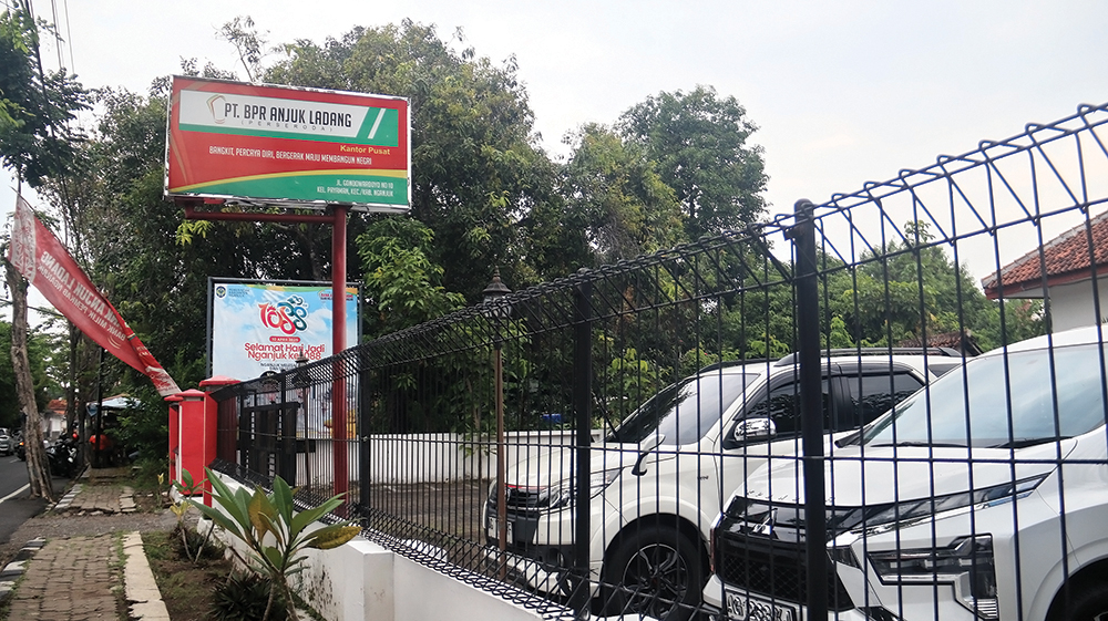 SUMBER PAD: Kantor BPR Anjuk Ladang. BPR ini merupakan BUMD Kabupaten Nganjuk.