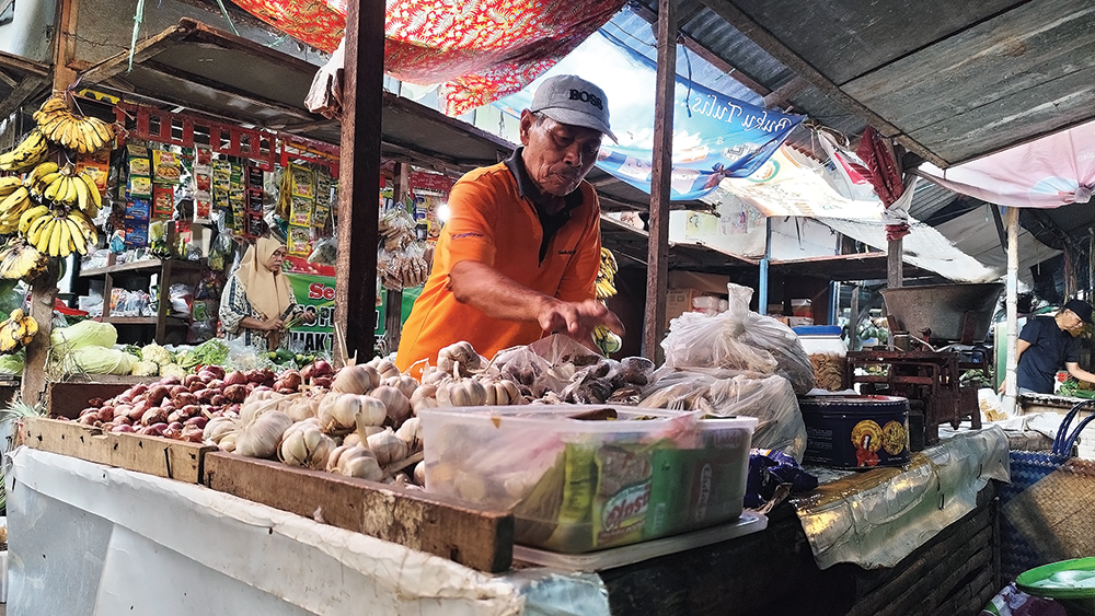 SEPI: Kondisi Pasar Wage yang lengang membuat penjual mengeluh.