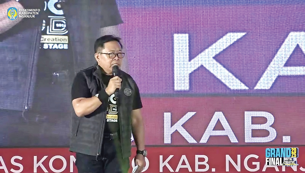 AJANG KREATIVITAS: Kepala Dinas Kominfo Kabupaten Nganjuk Subani saat memberi sambutan.