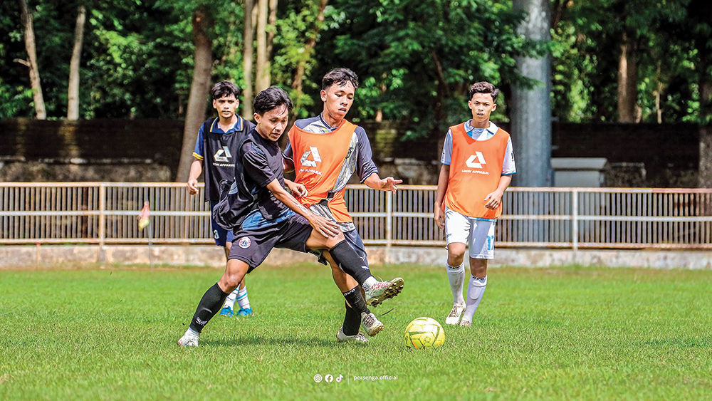 FOKUS LIGA 4: Pemain Persenga berlatih intensif. Mereka ogah uji coba untuk menghindari cedera.