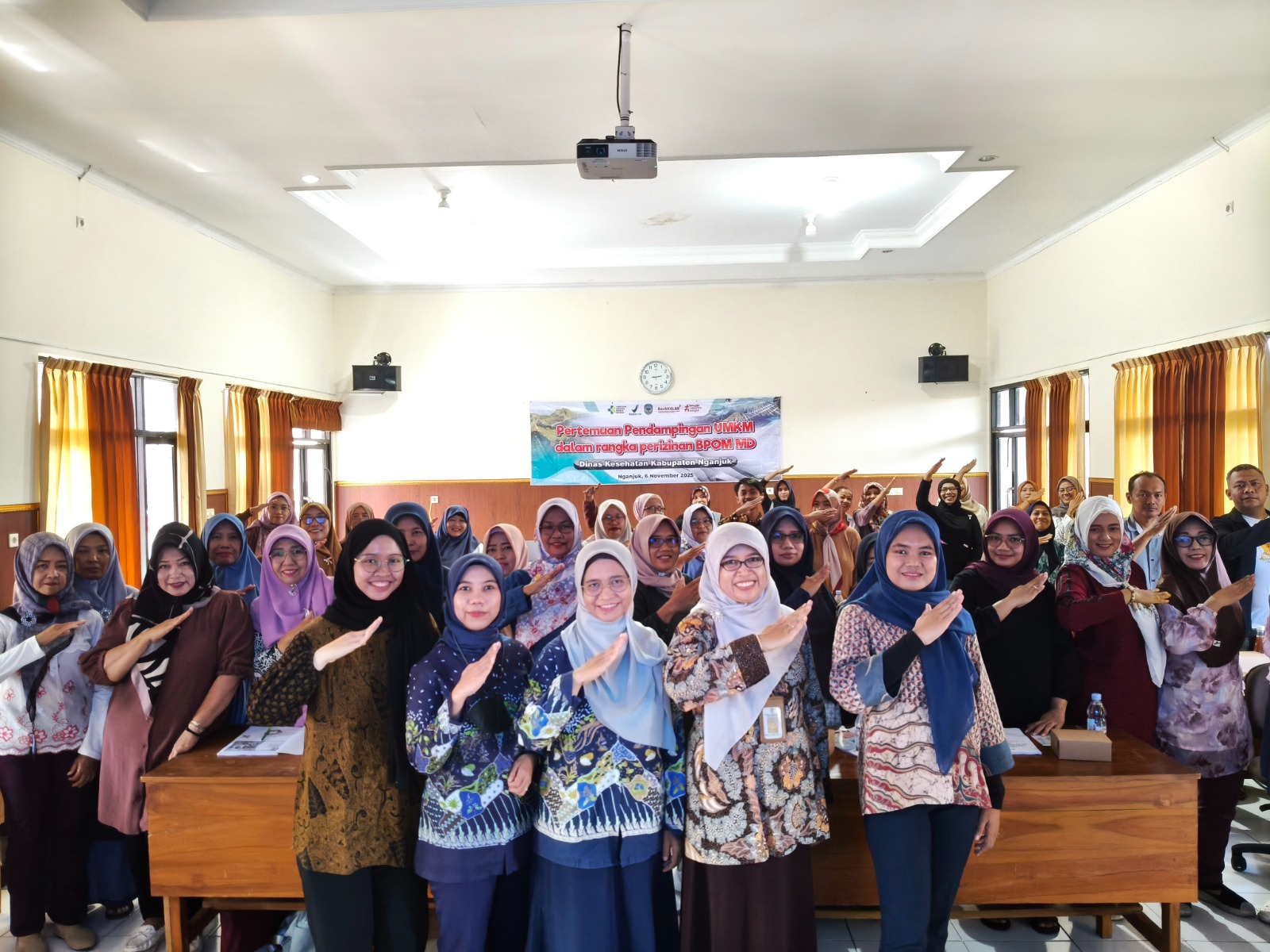 Dinas Kesehatan Kabupaten Nganjuk meraih penghargaan