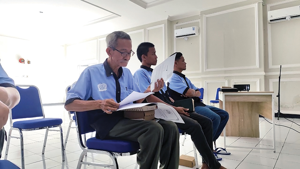 Rumah Tahanan Negara (Rutan) Kelas IIB Nganjuk memberikan remisi khusus Hari Natal 2025. Namun, hanya satu warga binaan pemasyarakatan (WBP) beragama Kristiani yang mendapatkan.