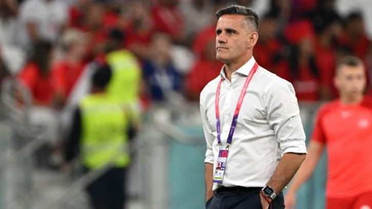 Pelatih timnas Inggris Kanada #00, John Herdman, berjalan di lapangan sebelum pertandingan Grup F Piala Dunia Qatar 2022 antara Kanada dan Maroko