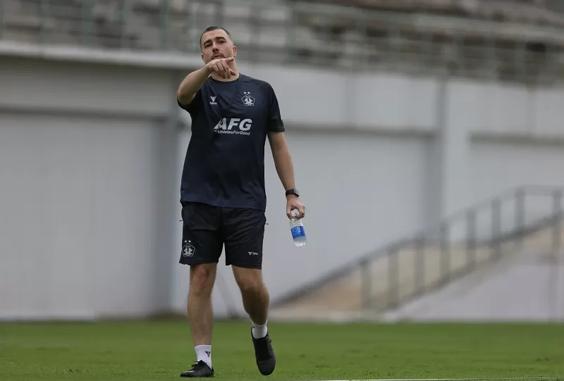 Pelatih Persik Kediri Marcos Reina Torres