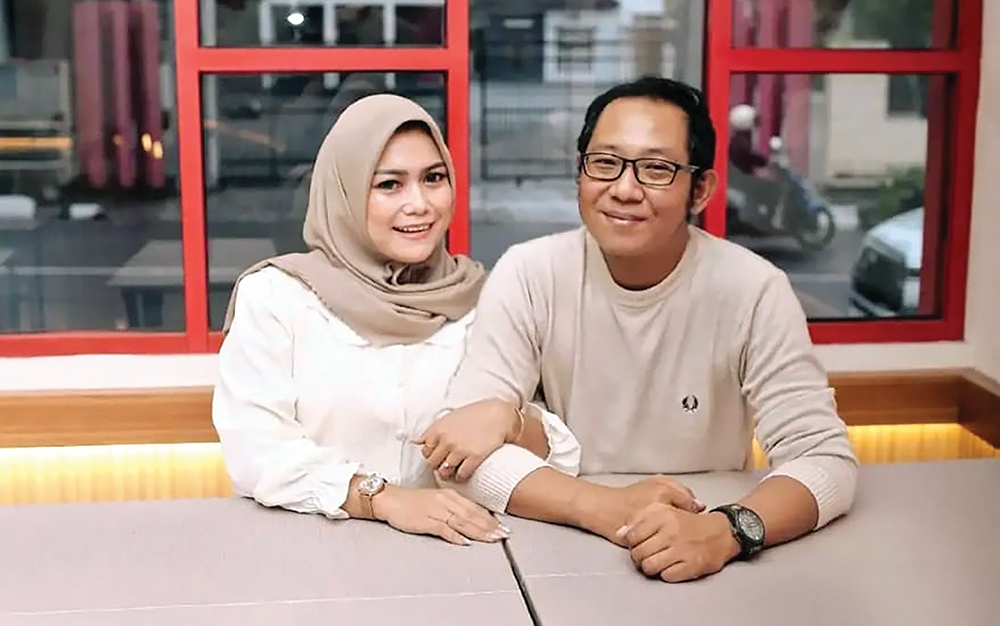 TINGGAL KENANGAN: Pasutri Agus dan Ririn meninggal terbakar di kamar rumahnya.