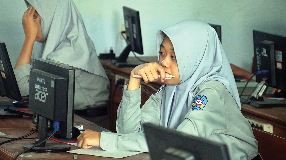 Ribuan siswa kelas IX SMP akan mengikuti try out Tes Kemampuan Akademik (TKA) besok. Try out dilaksanakan di seluruh SMP negeri dan swasta.