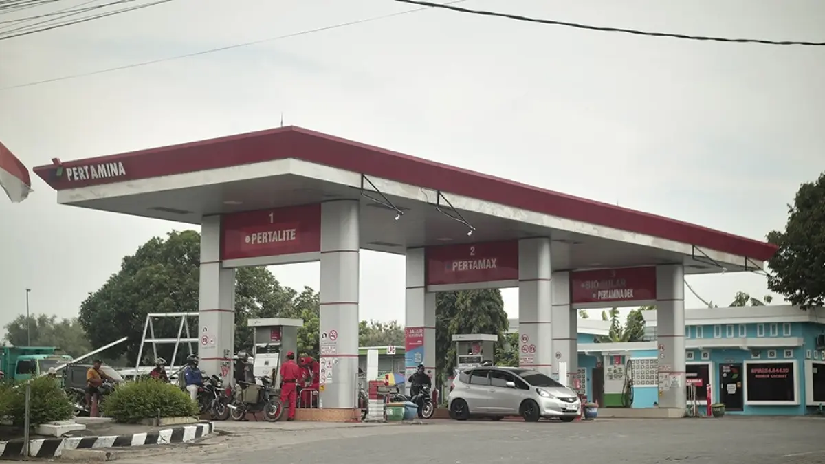 ISU KENAIKAN BBM: SPBU Pertamina di Nganjuk masih lengang.