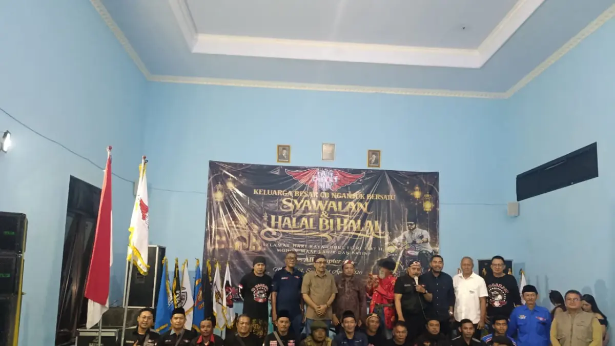 Ketua DPRD Nganjuk Tatit Heru Tjahjono mengikuti acara syawalan dan halal bihalal keluarga besar CB Kabupaten Nganjuk