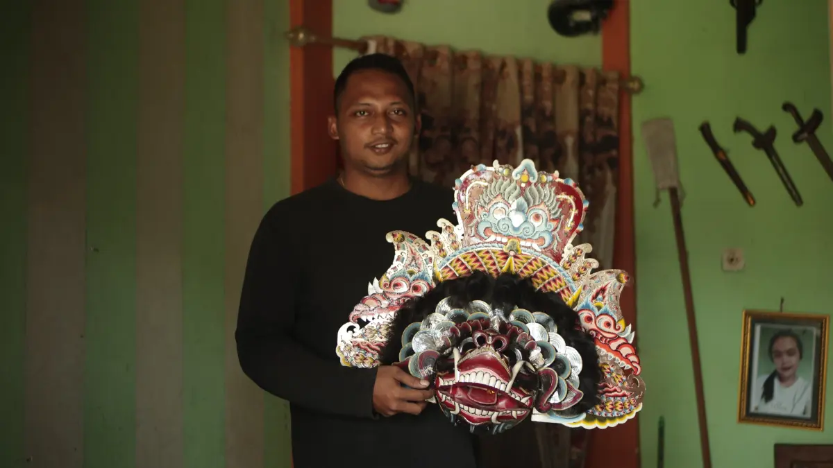 Pengrajin Kepala Barongan asal Kecamatan Bagor