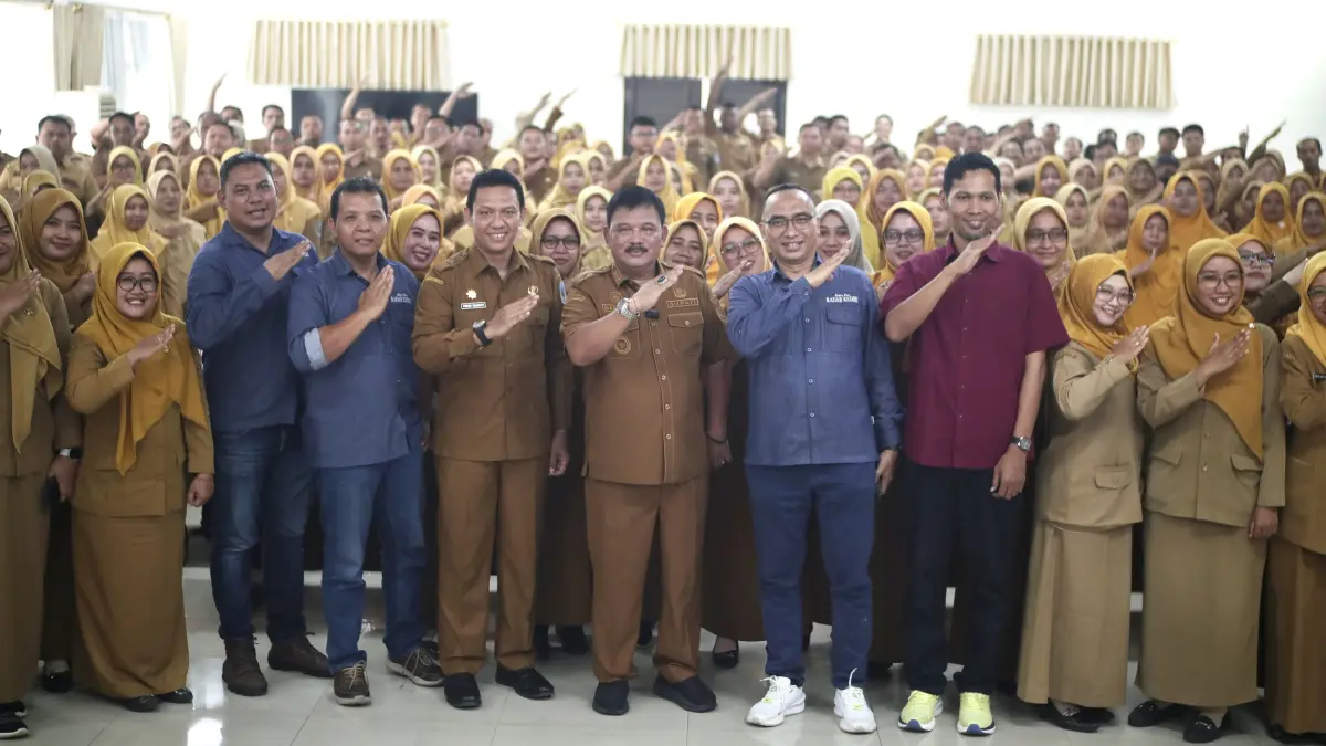Bupati Nganjuk Marhaen Djumadi mengikuti Bimbingan Teknis (Bimtek) Peningkatan Kapasitas Guru di Era Artificial Intelligence (AI) dan Komunikasi Digital 