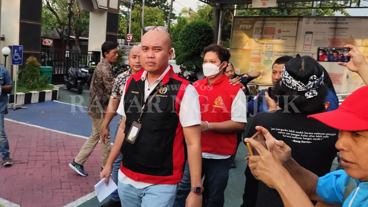 Kejari Nganjuk Tetapkan Dua Tersangka Kasus Dugaan Korupsi Kas Bank Jatim
