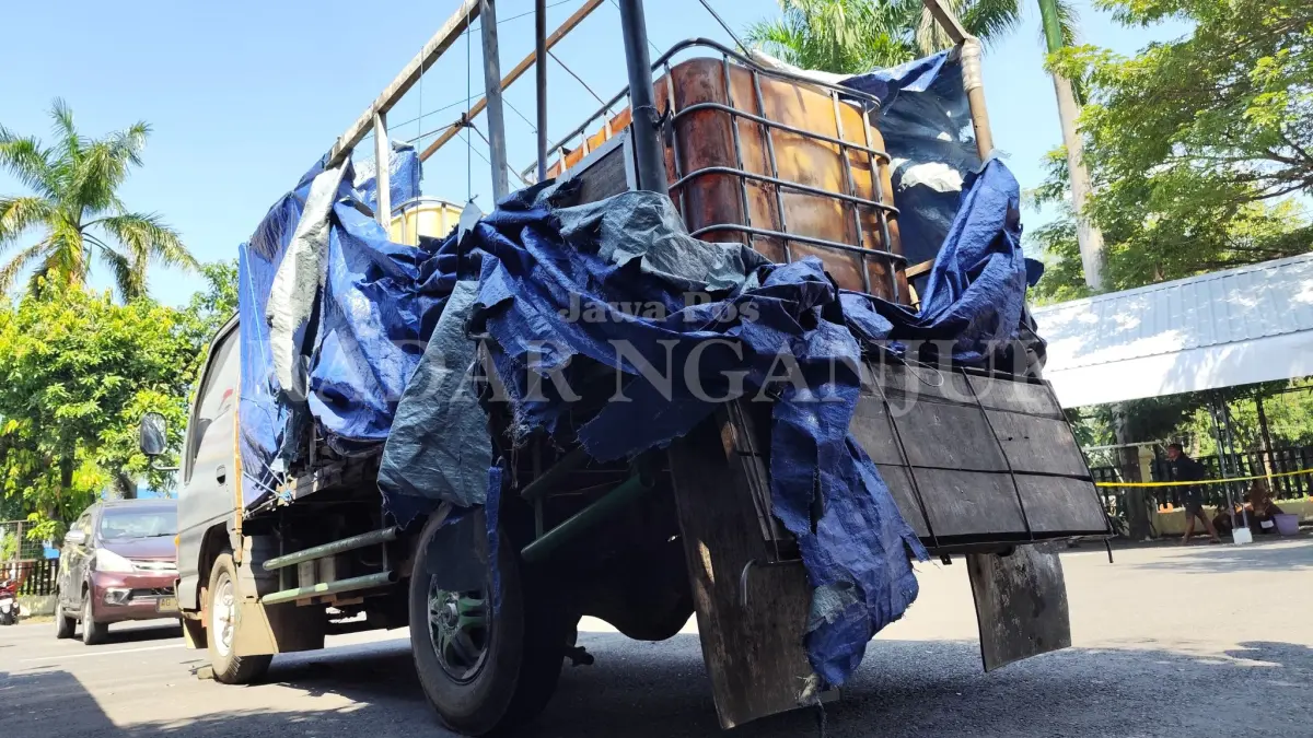 Modifikasi Tanki Kendaraan untuk Kulakan Solar Subsidi
