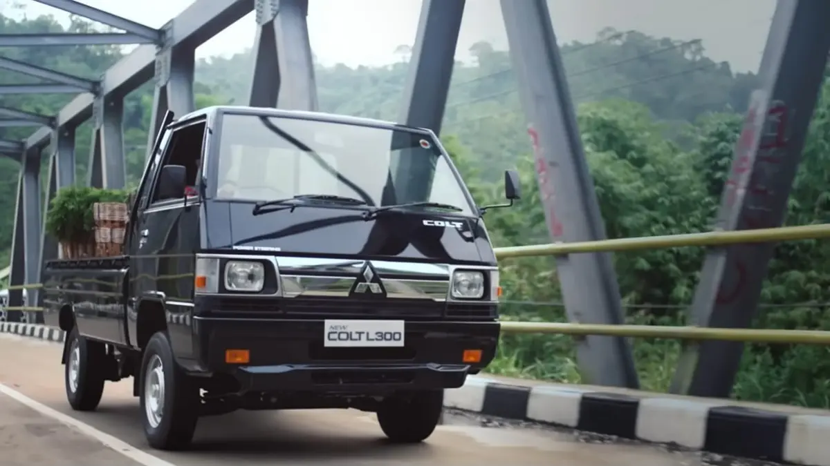 Mitsubishi L300