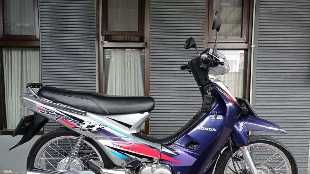 Honda Supra XX