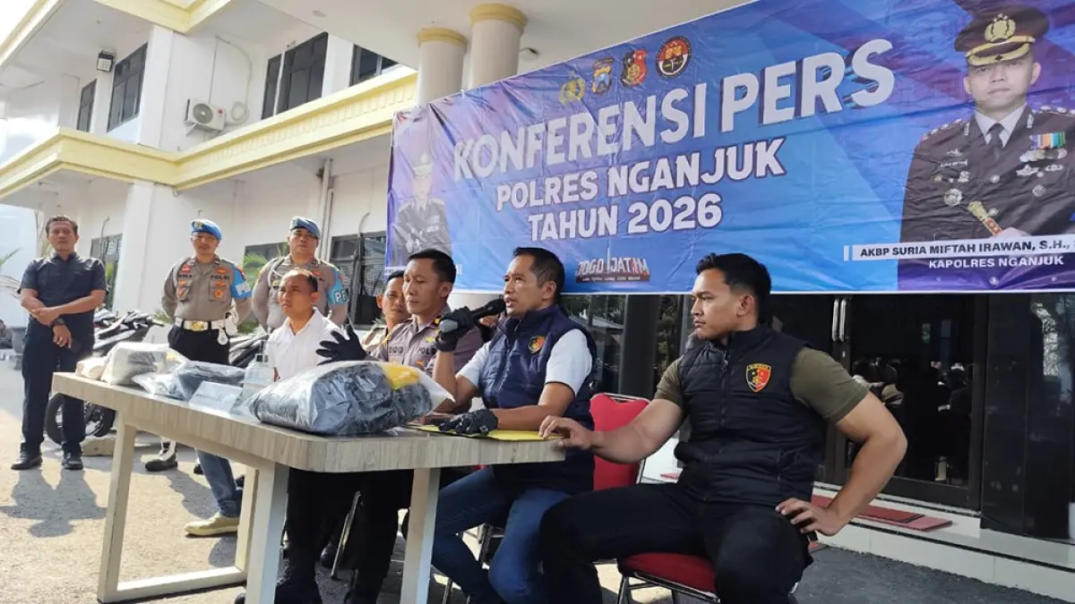 Berkas perkara yang sebelumnya dilimpahkan ke Kejaksaan Negeri (Kejari) Nganjuk kini telah dinyatakan lengkap atau P-21. (novanda nirwana/jprk).