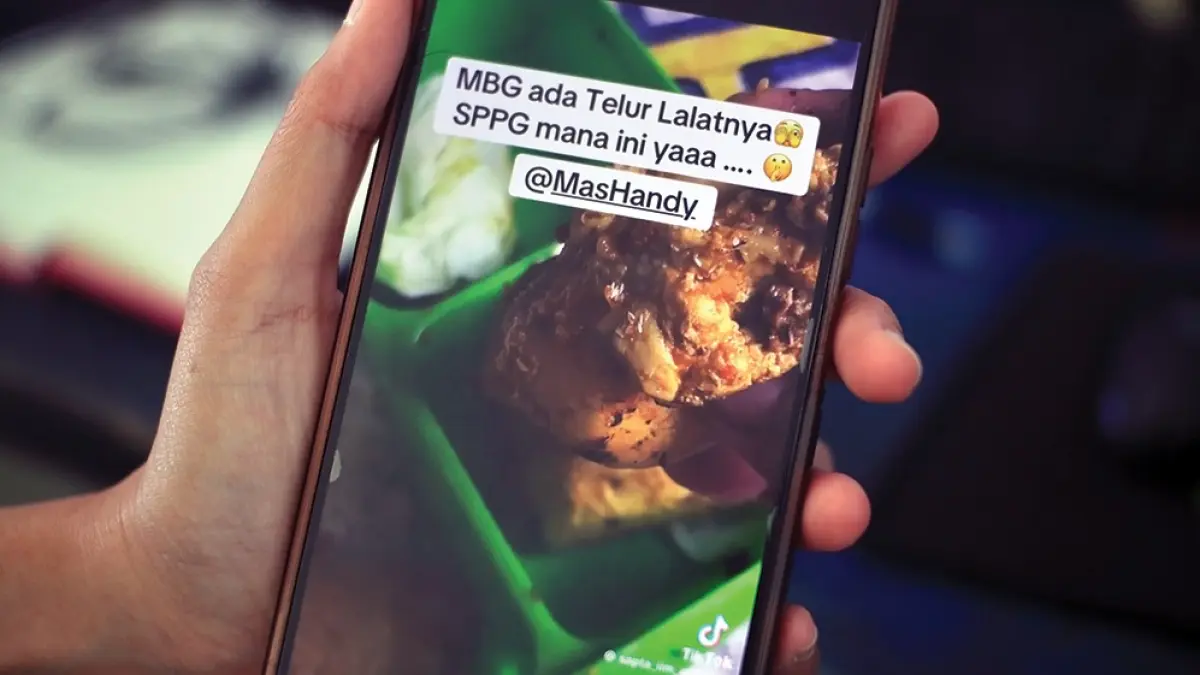 VIRAL: Telur lalat di menu MBG diupload di media sosial (medsos). (karen wibi/jprk).