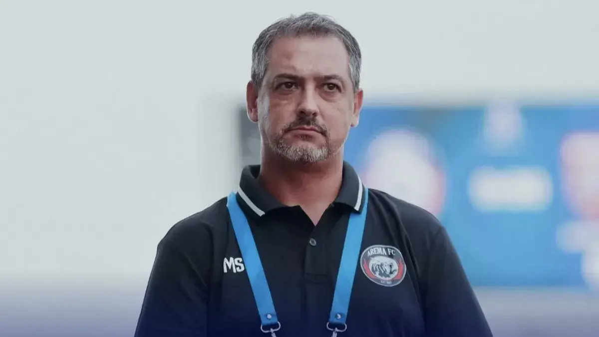 Arema FC Resmi Pecat Marcos Santos, Andre Caldas Jadi Pelatih Sementara