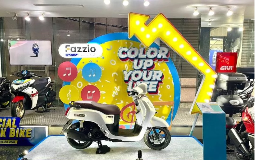 STYLISH: Yamaha Fazzio Hybrid-Connected hadir dengan desain yang membuat skutik ini unggul di kelasnya.