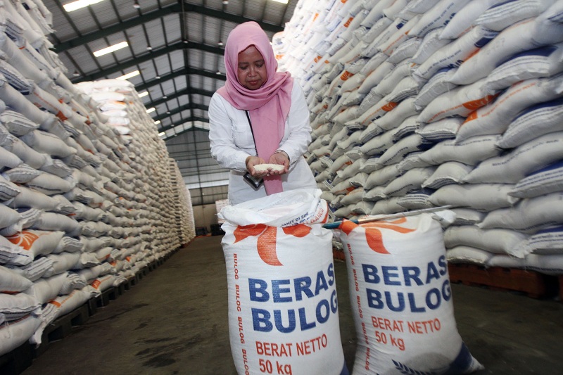 KOMODITAS PENTING: Untuk menghadapi berbagai kondisi krisis, termasuk ancaman perubahan iklim, pemerintah bakal menambah stok cadangan beras.