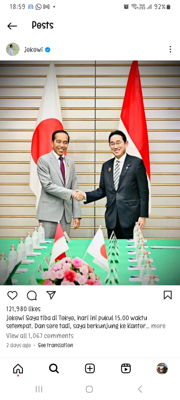JALIN KESEPAKATAN: Presiden Joko Widodo bersama Perdana Menteri Jepang Fumio Kishida.