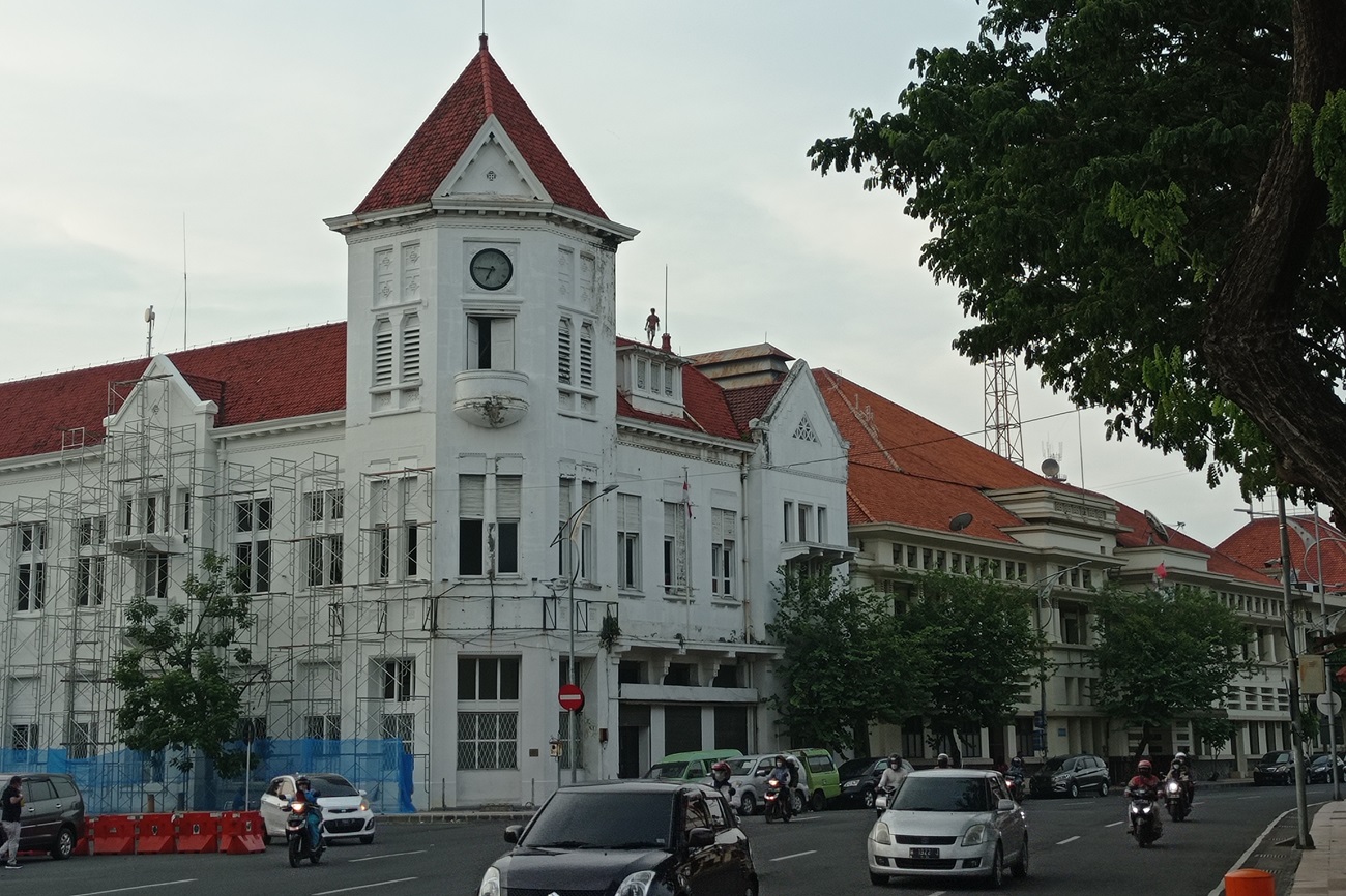 Di kawasan Surabaya Utara menjadi destinasi yang bakal memanjakan mereka yang menyukai petualangan wisata heritage dan sejarah.