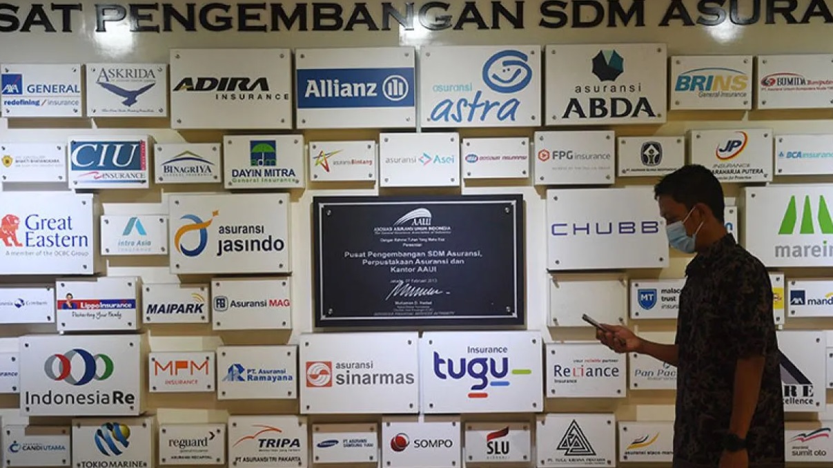 PERMASALAHAN: Pengalaman buruk masyarakat dalam berasuransiseperti penolakan klaim, gagal bayar, dan ketidaksesuaian produk dengan yang dijanjikan membuat minat masyarakat terhadap asuransi rendah.