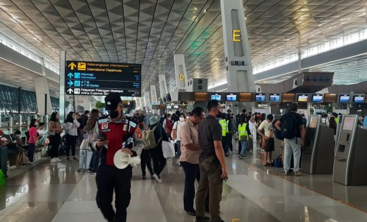 PEAK SEASON: Sepanjang delapan hari pelaksanaan angkutan Nataru, atau pada 18 - 25 Desember 2023, pergerakan penumpang di 20 bandara yang dikelola AP II mencapai 1,99 juta orang.