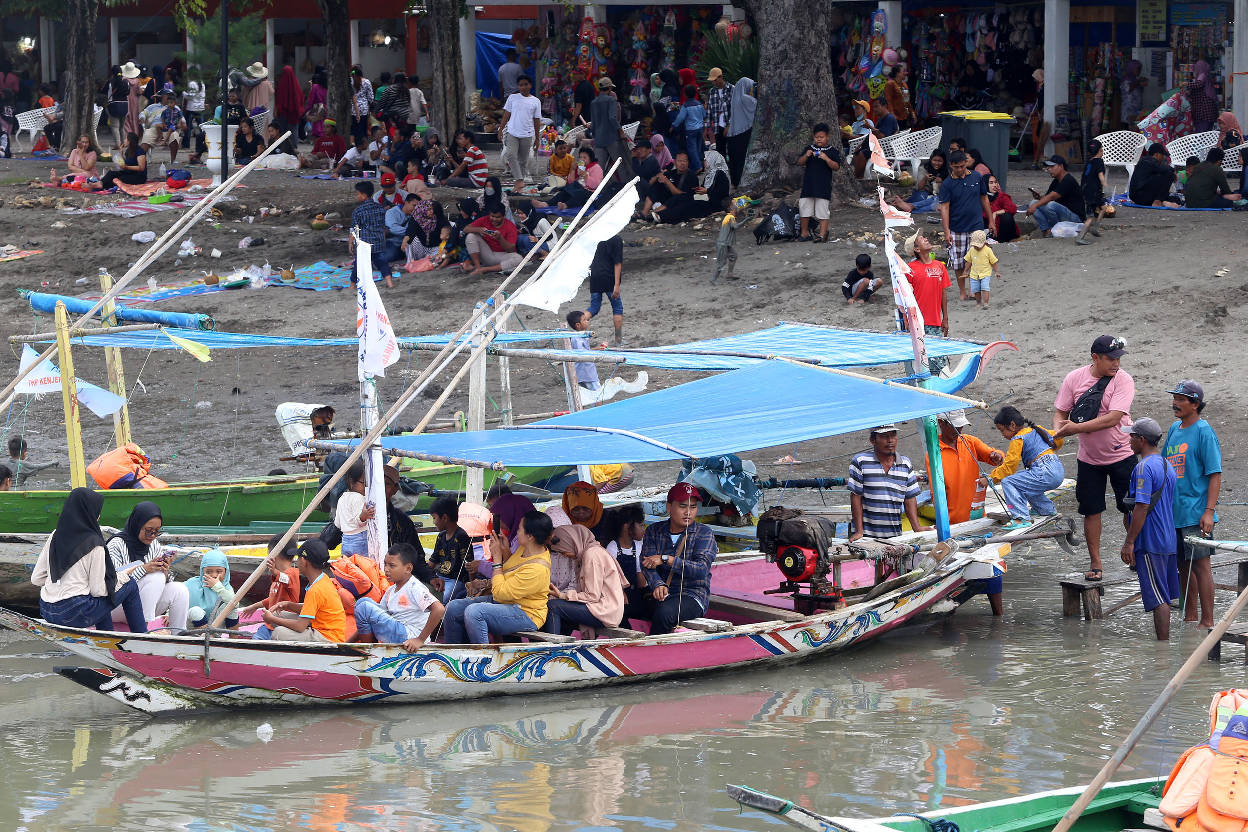 PEAK SEASON: Selama liburan Nataru ini diperkirakan terdapat 200 - 250 juta pergerakan wisatawan Nusantara yang berpotensi menghasilkan hingga Rp 120 triliun.