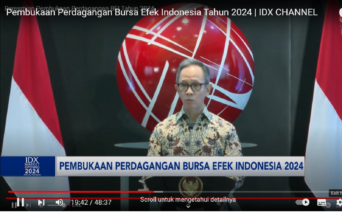 Ketua Dewan Komisioner Otoritas Jasa Keuangan Mahendra Siregar dalam Peresmian Pembukaan Perdagangan Bursa Efek Indonesia (BEI) Tahun 2024 di Main Hall BEI, Jakarta, Selasa (2/1).