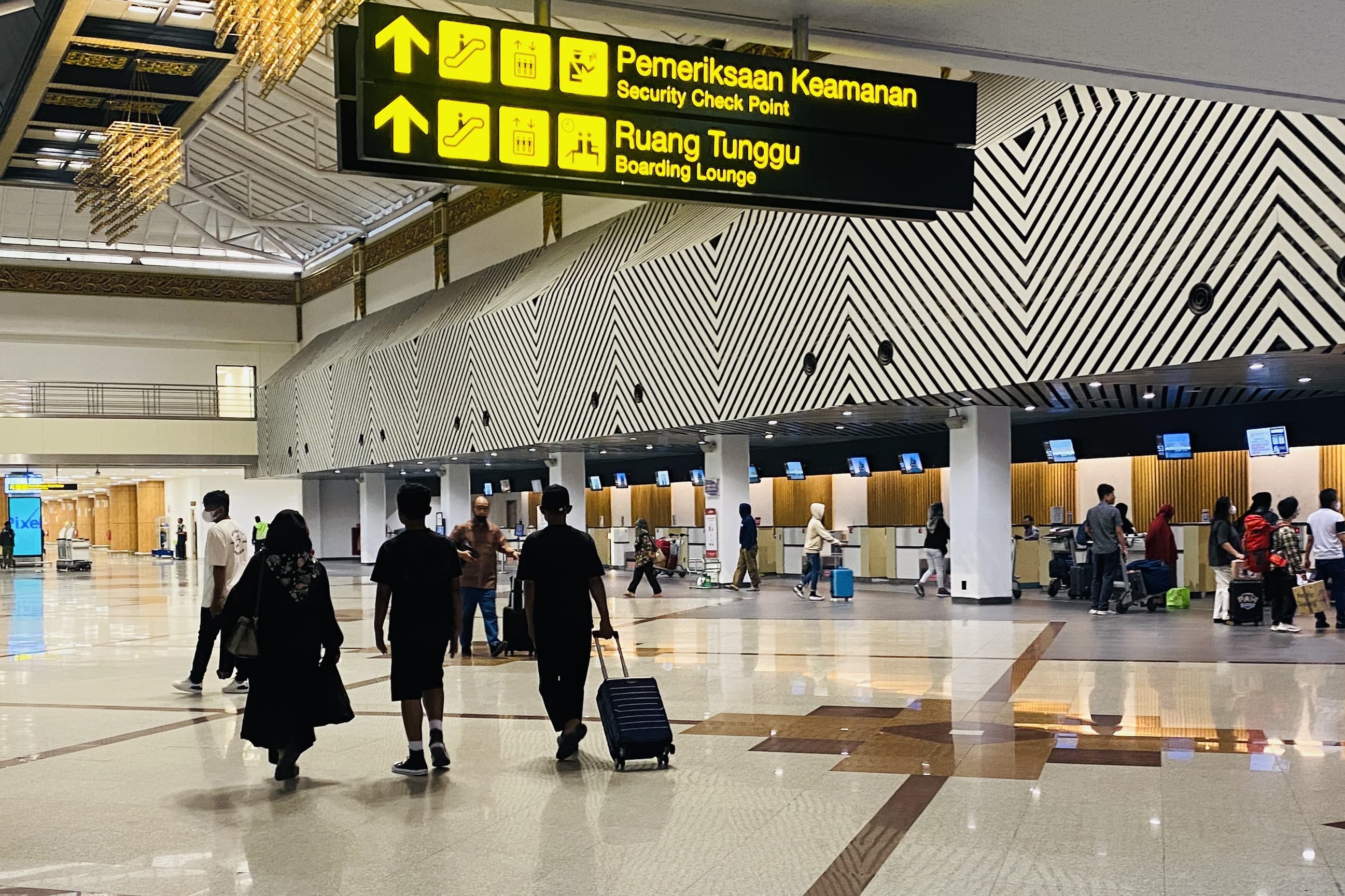 PEAK SEASON: Jumlah pergerakan penumpang di Bandara Juanda selama periode Nataru 2023/2024 naik 12,48 persen dibandingkan periode tahun lalu.