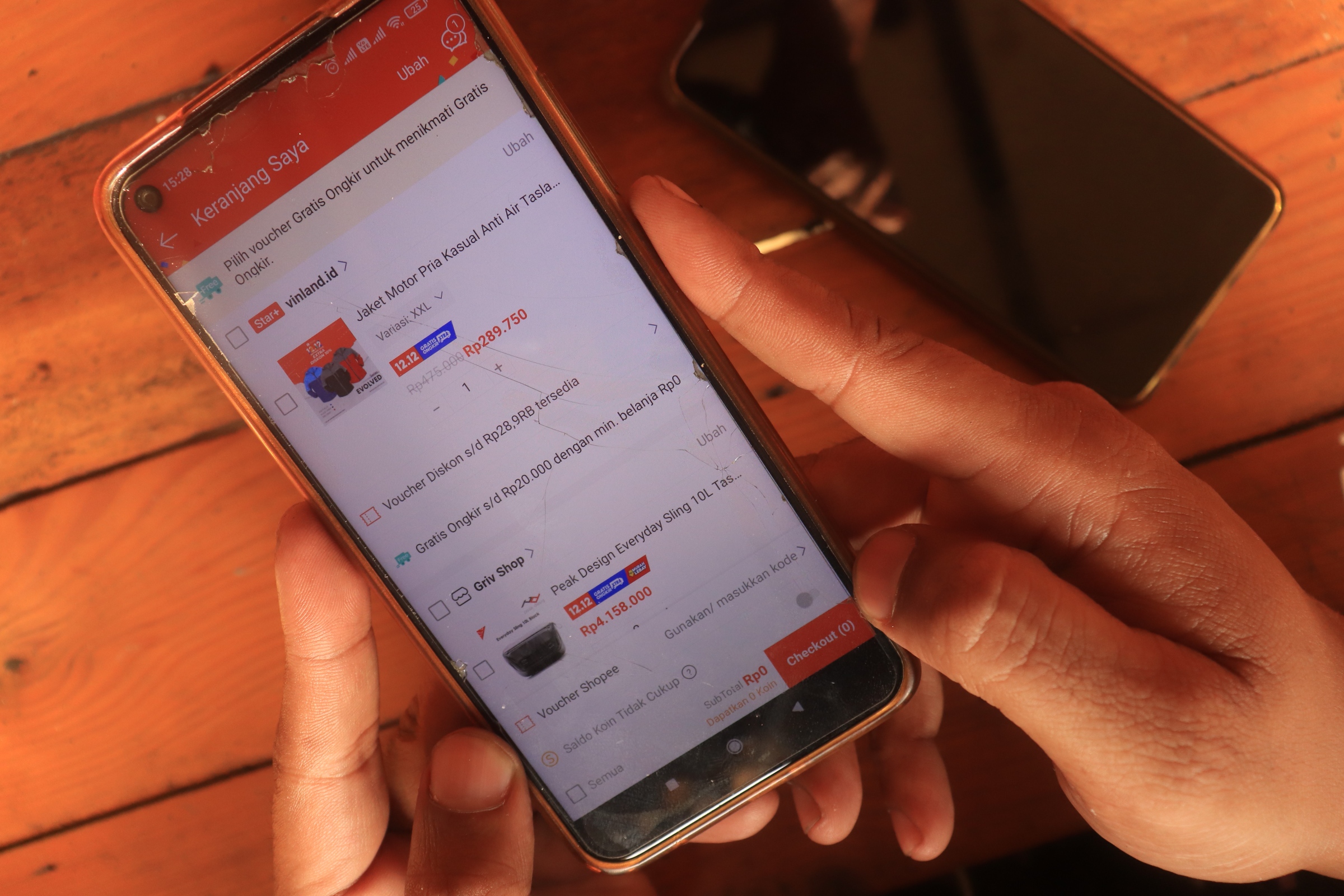 PROSPEKTIF: Lonjakan pangsa pasar pay later yang ada di Indonesia dapat memancing minat investasi dalam industri keuangan.