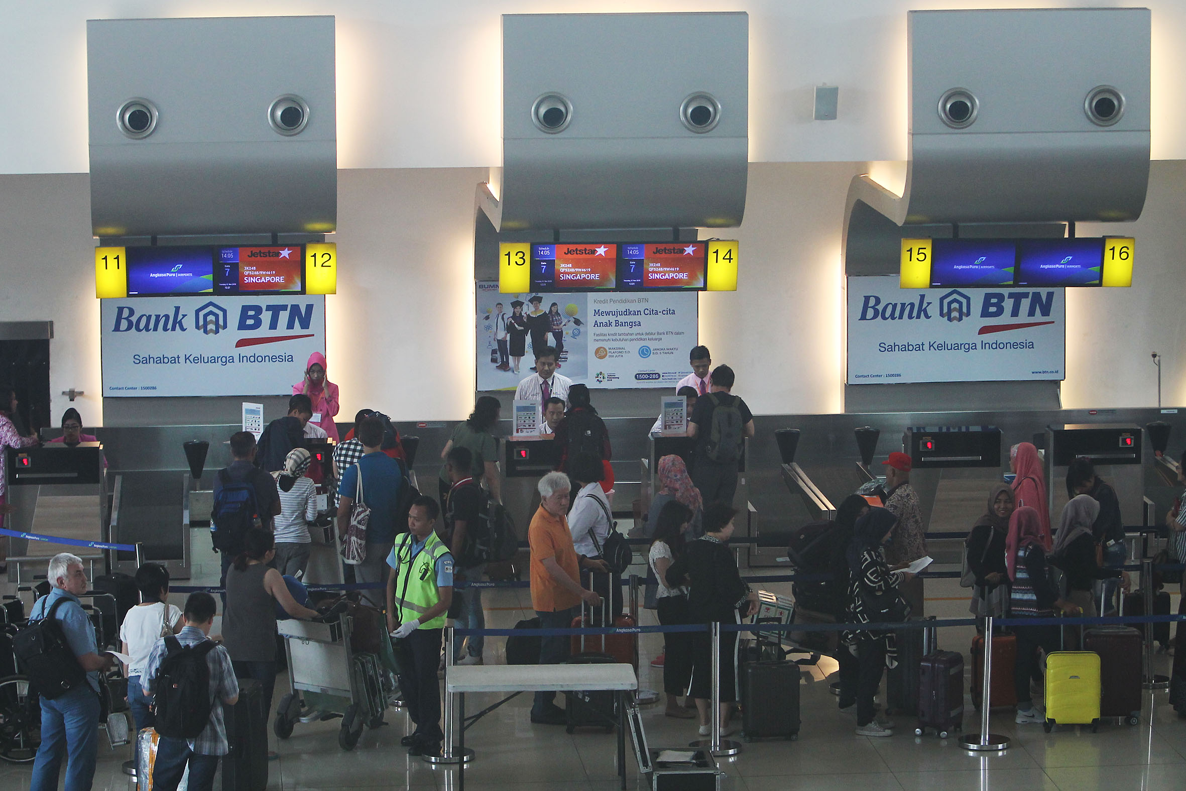 MENINGKAT: Pertumbuhan trafik penumpang maupun pesawat dan kargo di 15 bandara Angkasa Pura Airports sepanjang tahun 2023 melanjutkan tren positif tahun 2022.