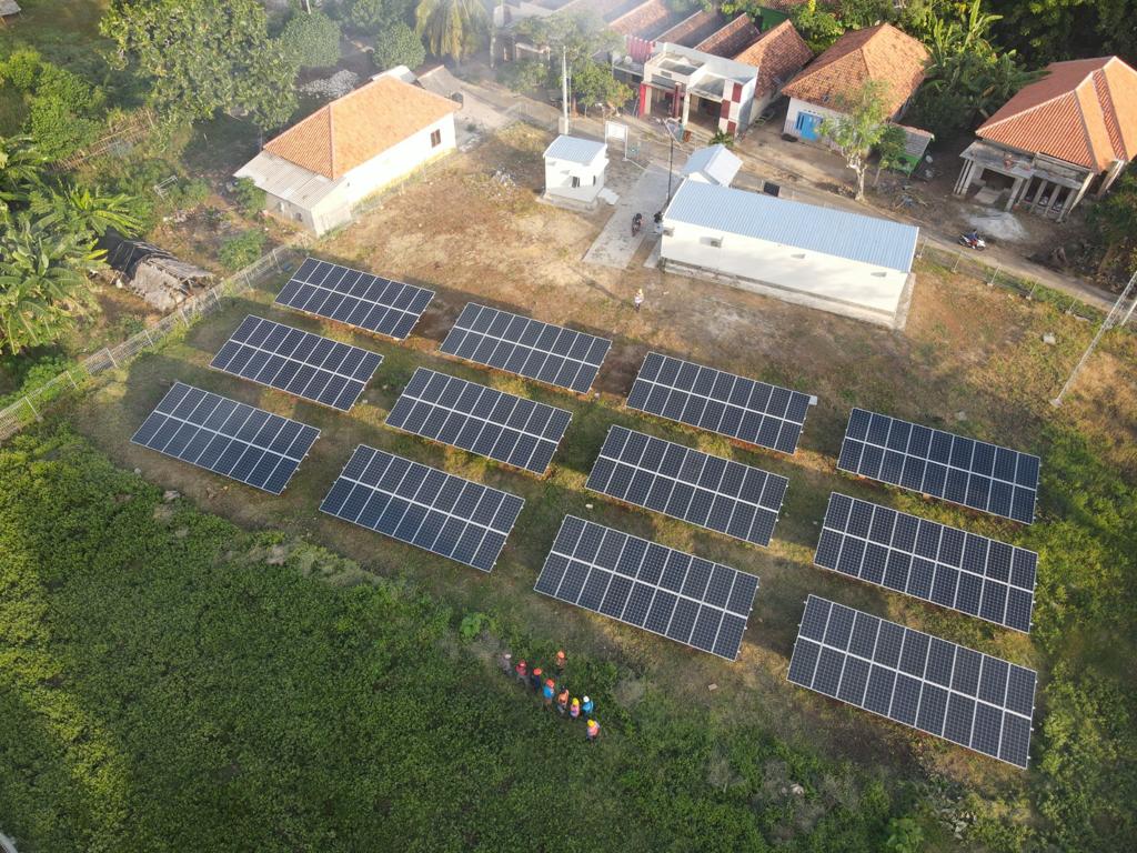 LEBIH EFISIEN: Pemprov Jatim berupaya meningkatkan penggunaan listrik dengan Energi Baru Terbarukan, termasuk di kawasan kepulauan.