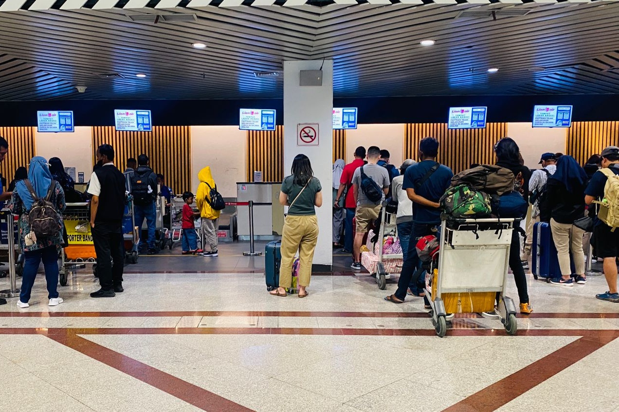 MOBILITAS MENINGKAT: Terjadi lonjakan penumpang di Bandara Internasional Juanda saat libur panjang Isra Mi&rsquo;raj dan Tahun Baru Imlek tahun ini.