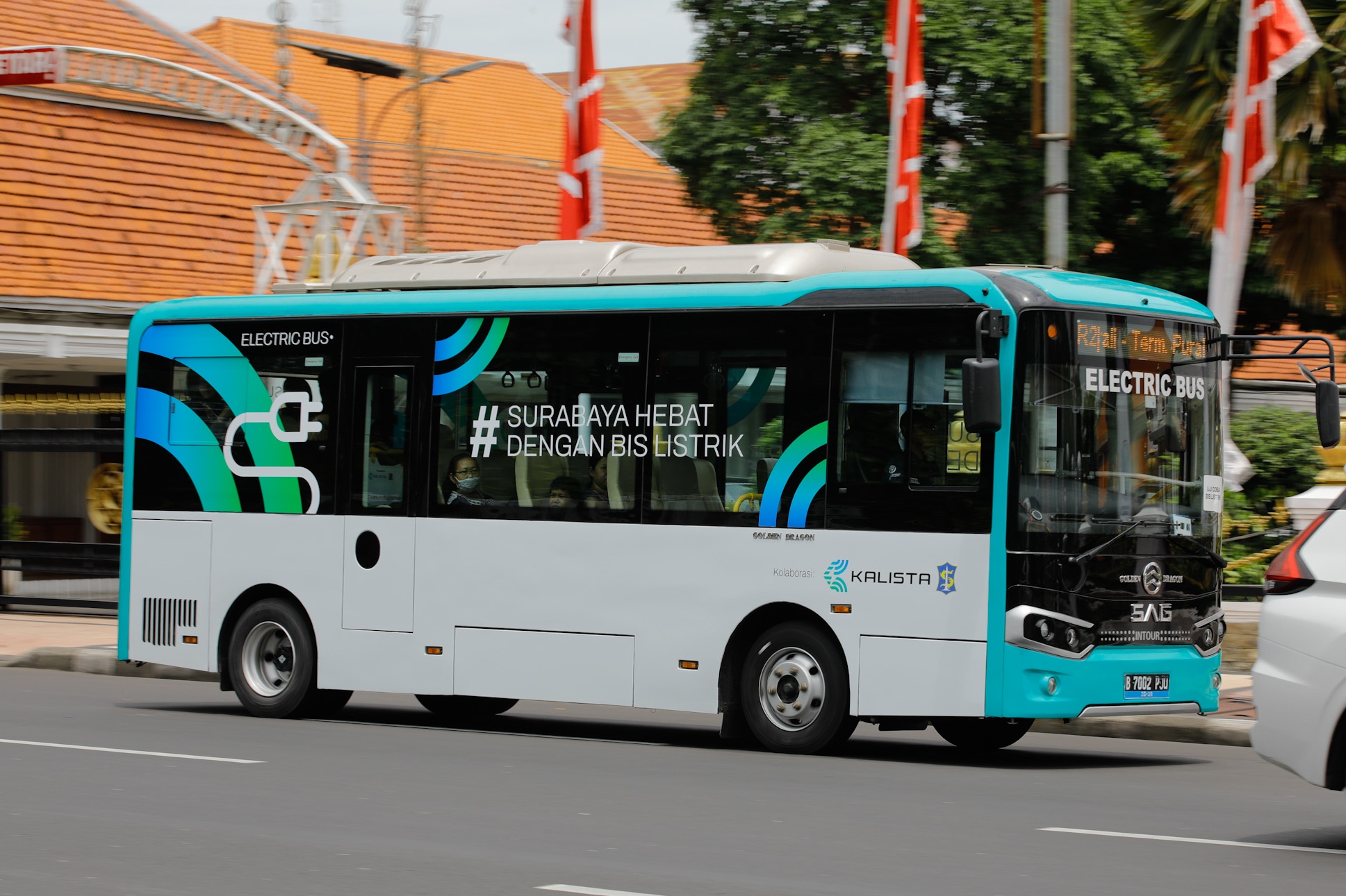RAMAH LINGKUNGAN: Bus listrik yang sedang dilakukan ujicoba operasional melayani beberapa rute.