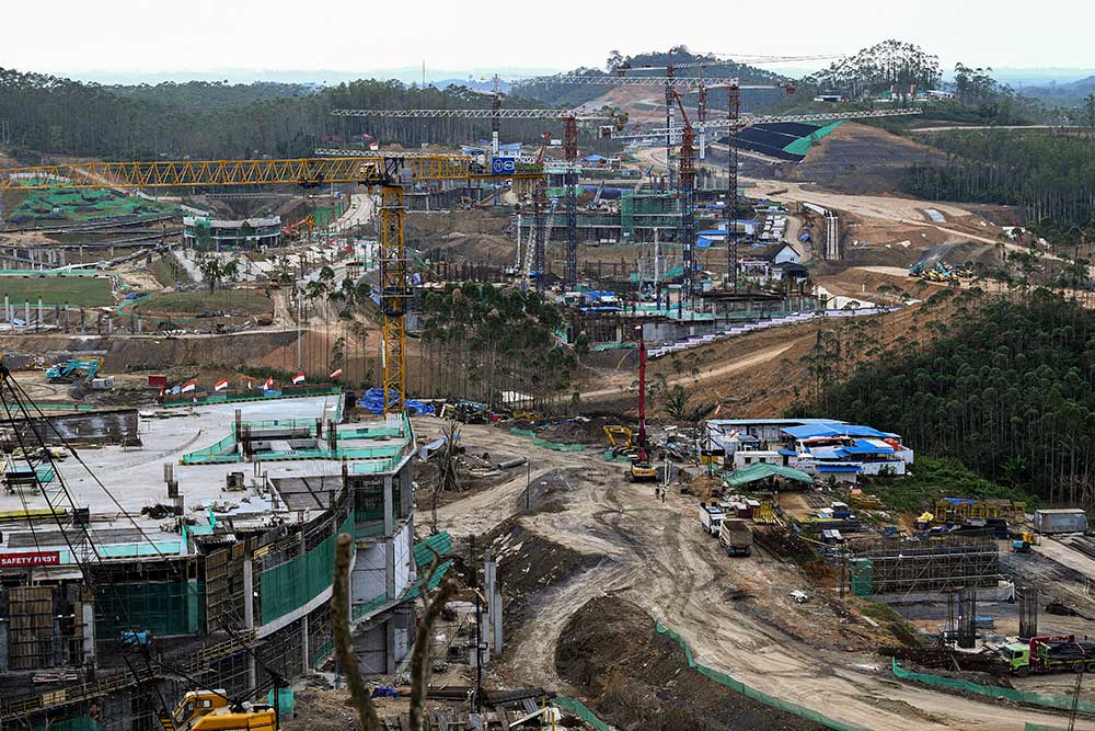 Pemerintah mendorong proyek-proyek pemerintah, termasuk BUMN menggunakan produk dalam negeri.