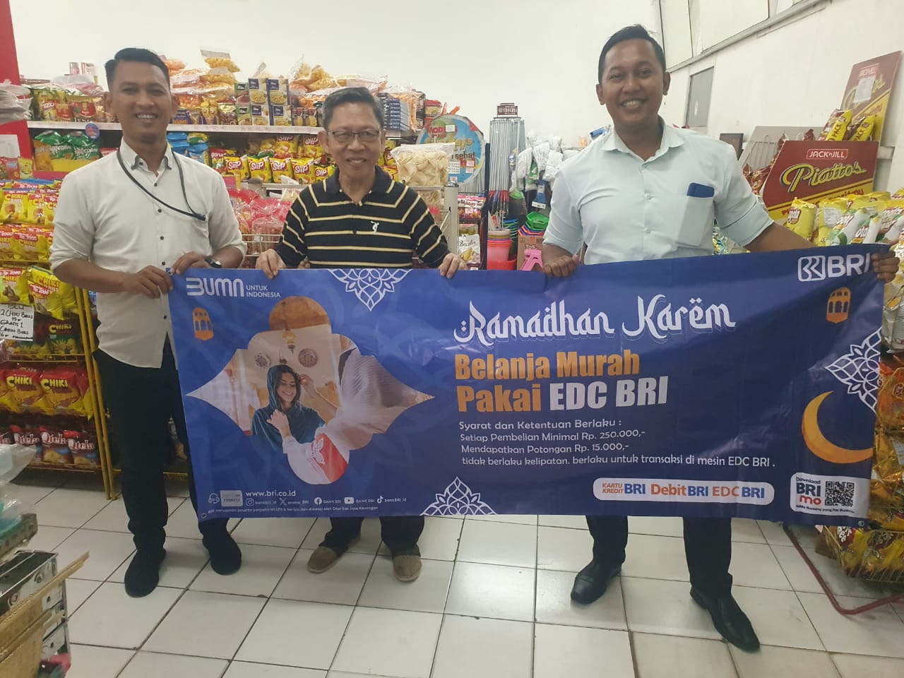 BRI Branch Office Surabaya Mulyosari menghadirkan promo menarik jika bertransaksi pakai kartu debit, kartu kredit BRI, dan QRIS di BRImo dengan EDC BRI.