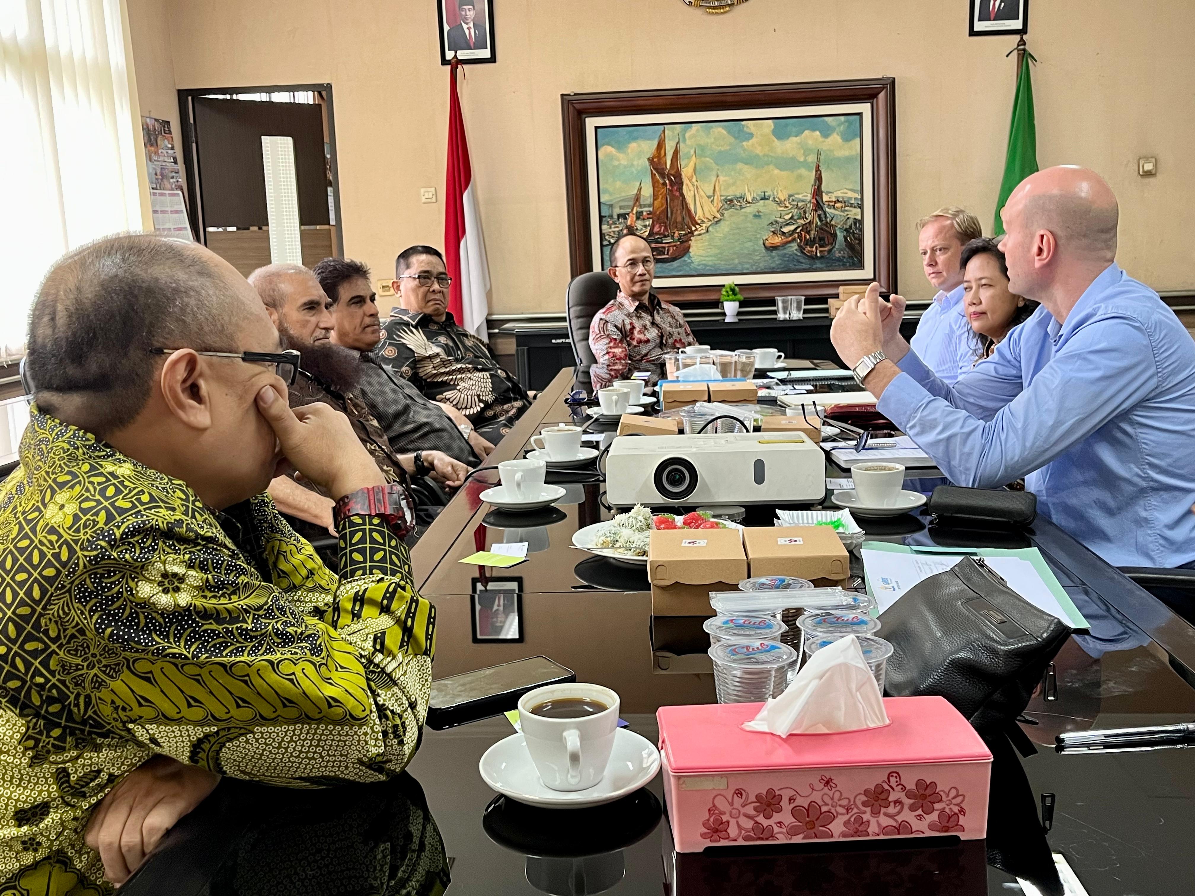 Ketua Umum Kadin Jatim Adik Dwi Putranto saat menemui investor Belanda, yakni dari Perusahaan Foodventures.
