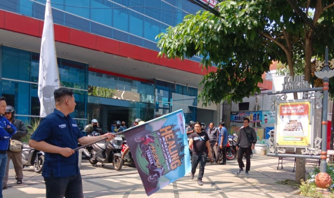 CITY TOUR: Para peserta Healing All New LEXi LX 155 siap berangkat untuk touring.