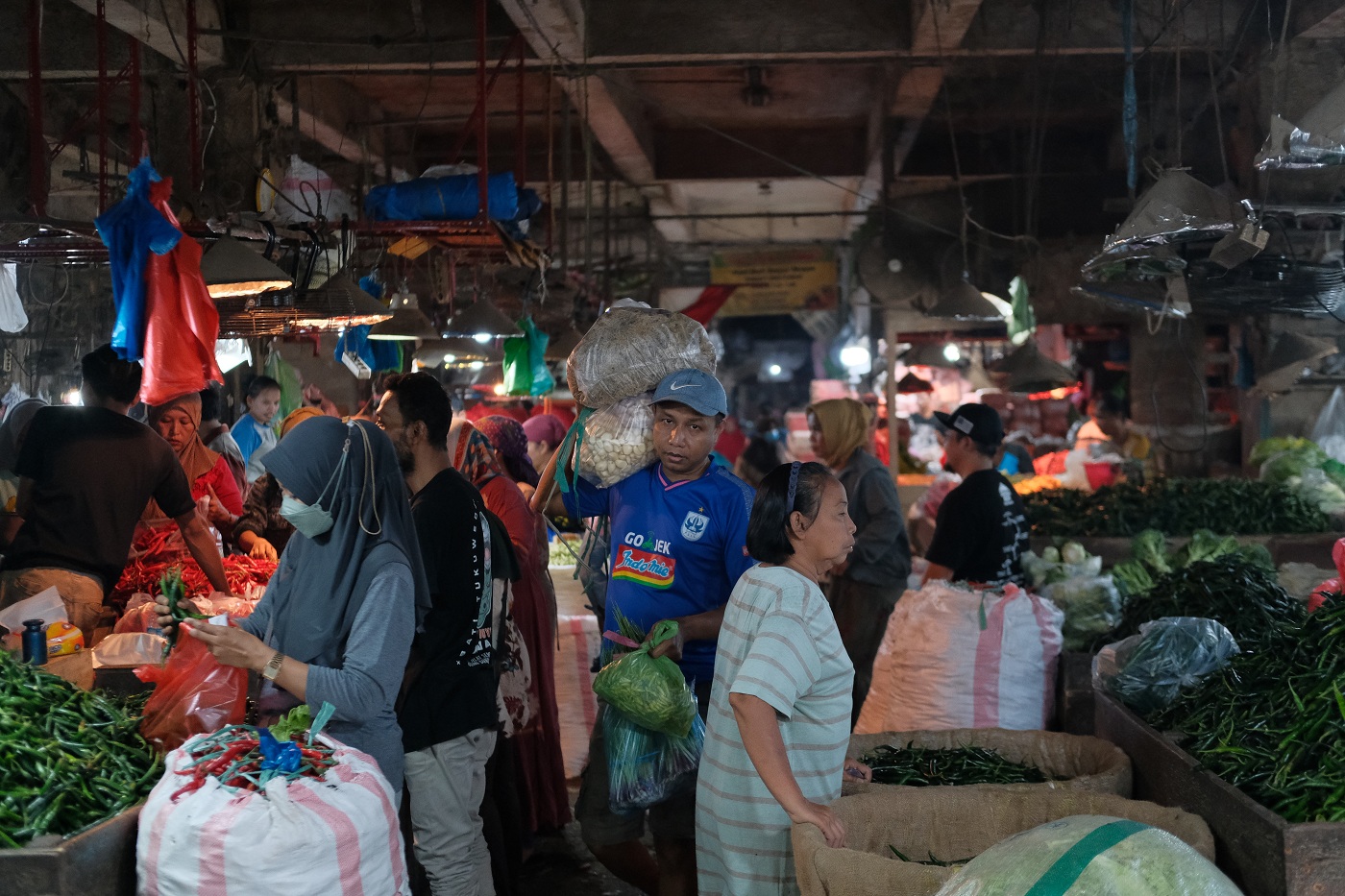 Dengan berbagai upaya yang dilakukan BI, pemerintah pusat dan daerah inflasi diperkirakan terjaga.