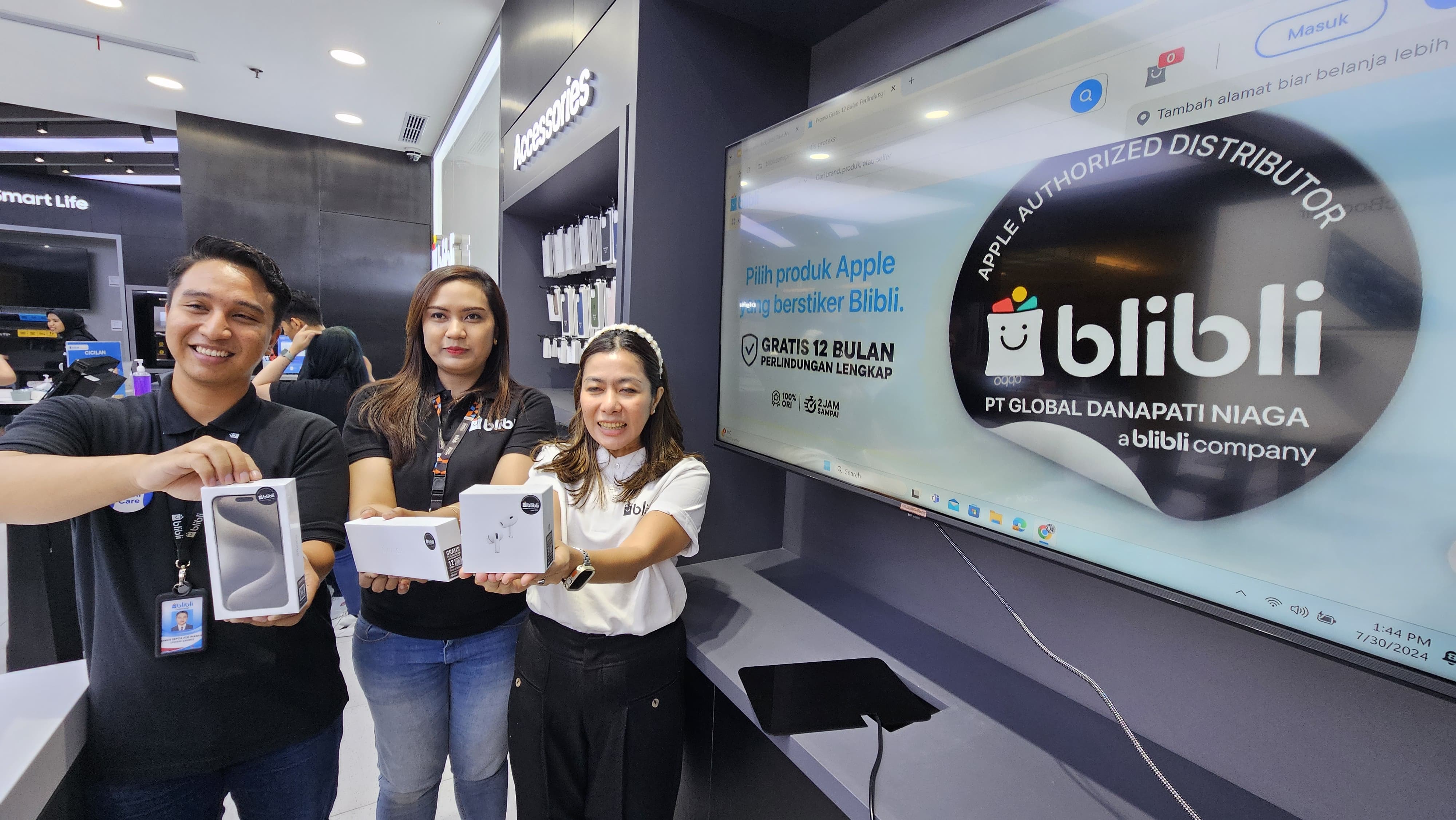 BANYAK PENAWARAN: Untuk pembelian produk Apple dengan stiker Blibli mendapatkan perlindungan gadget lengkap selama 12 bulan gratis.
