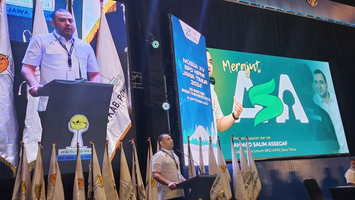 PIDATO: Ahmad Salim Assegaf terpilih secara aklamasi sebagai Ketua Umum BPD HIPMI Jawa Timur periode 2024-2027 dalam "Musyawarah Daerah ke XV BPD HIPMI Jatim 2024" di Surabaya, Kamis (26/9).