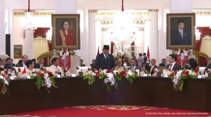 BERSAMA SAHABAT: Presiden Prabowo Subianto menjamu para tamu negara dan perwakilan negara sahabat yang digelar di Istana Negara, Jakarta, Minggu malam (20/10).