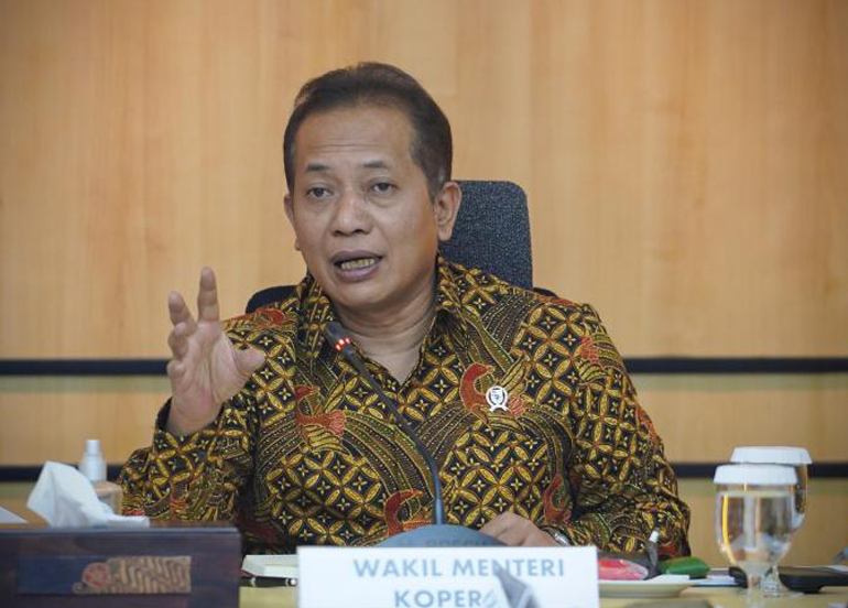 RESPONS: Wakil Menteri Koperasi (WamenKop) Ferry Juliantono.
