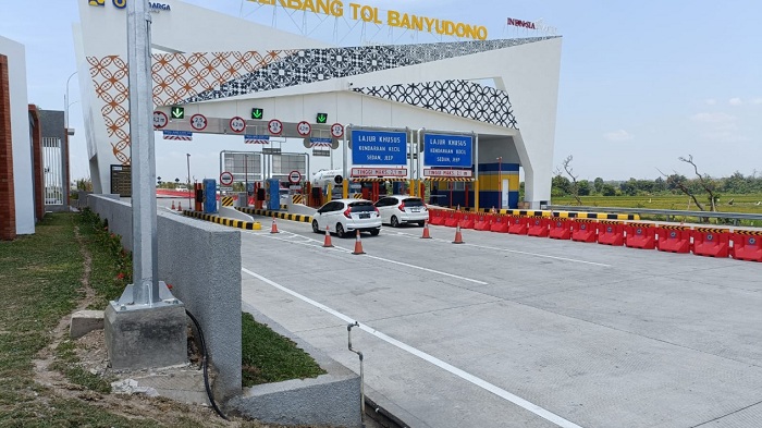 AKTIVITAS: Pintu Tol Banyudono di jaringan Tol Solo &ndash; Jogja &ndash; NYIA Kulon Progo.