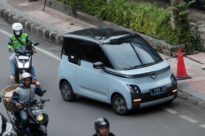 TANPA POLUSI: Jumlah kendaraan listrik di Jatim mengalami pertumbuhan 16.981 unit.